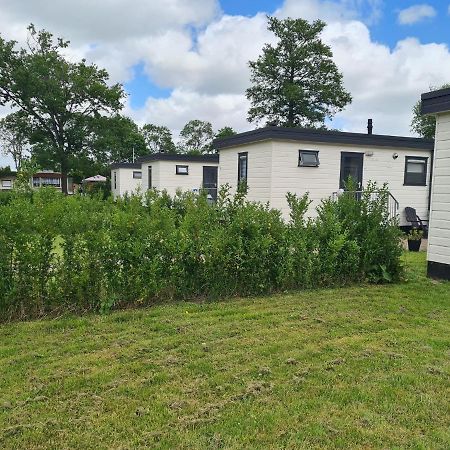 Apartamento Holiday Chalet Basic Hensbroek Exterior foto